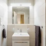 Skypark Retreat With Balcony Appartamento Bratislava