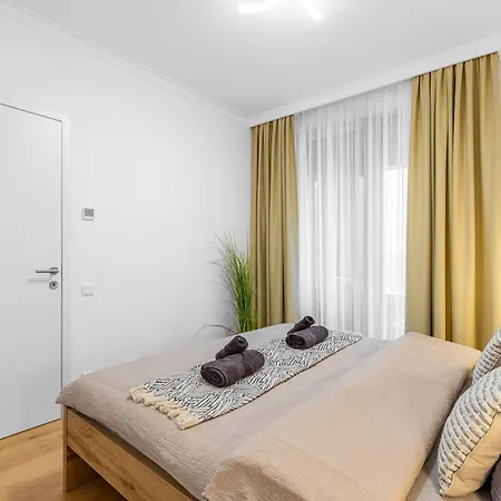 Apartament Skypark Retreat With Balcony Bratysława