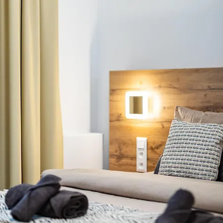 Apartament Skypark Retreat With Balcony