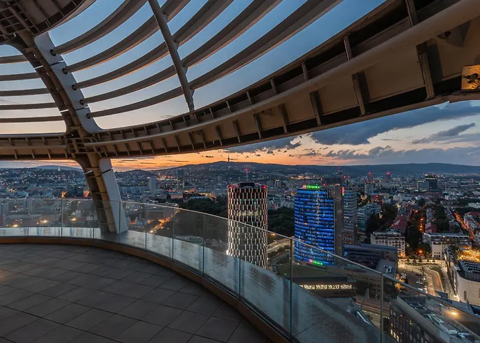 Skypark Retreat With Balcony * Bratislava