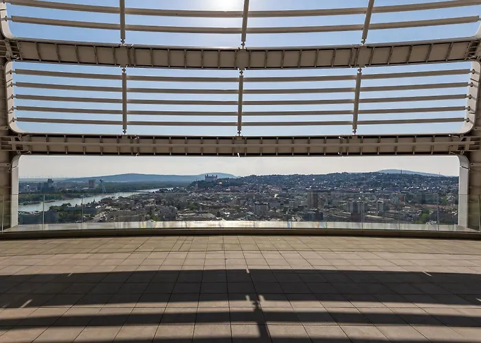 Skypark Retreat With Balcony