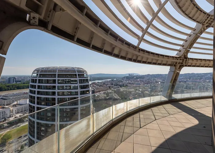 Skypark Retreat With Balcony Apartment Bratislava